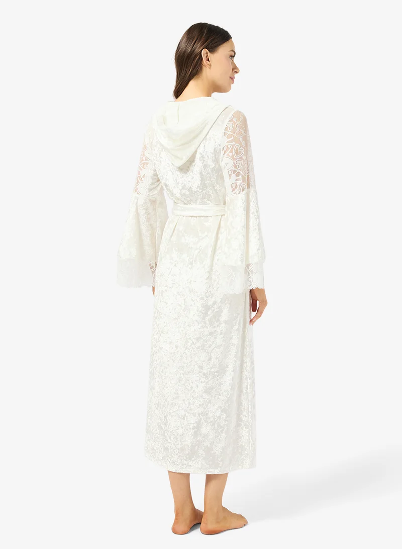 جينجر Cozy Velour Bridal Robe with Lace Trim